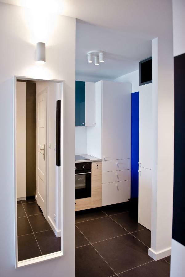 Апартаменты Apartament Chlodna Near To City Center Варшава Экстерьер фото