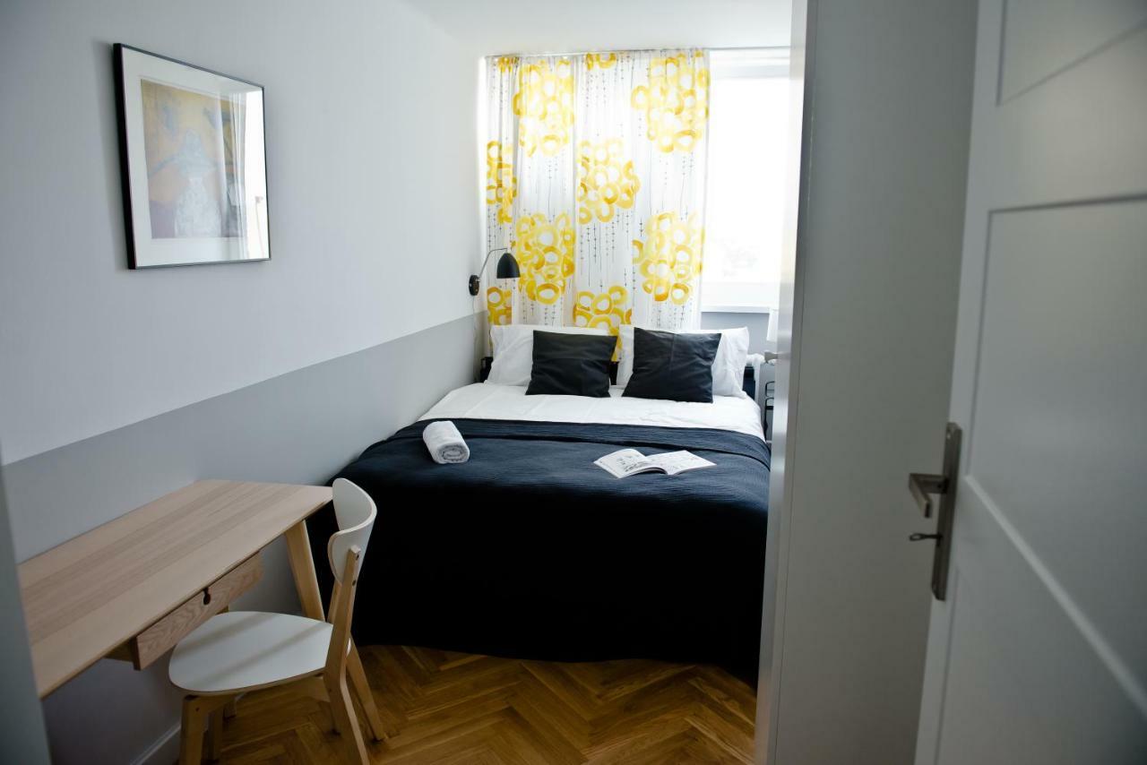 Апартаменты Apartament Chlodna Near To City Center Варшава Экстерьер фото