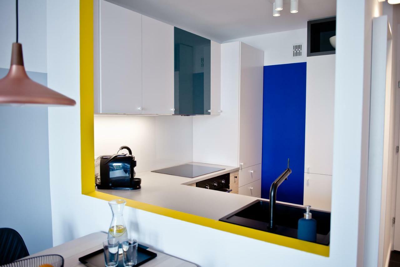 Апартаменты Apartament Chlodna Near To City Center Варшава Экстерьер фото