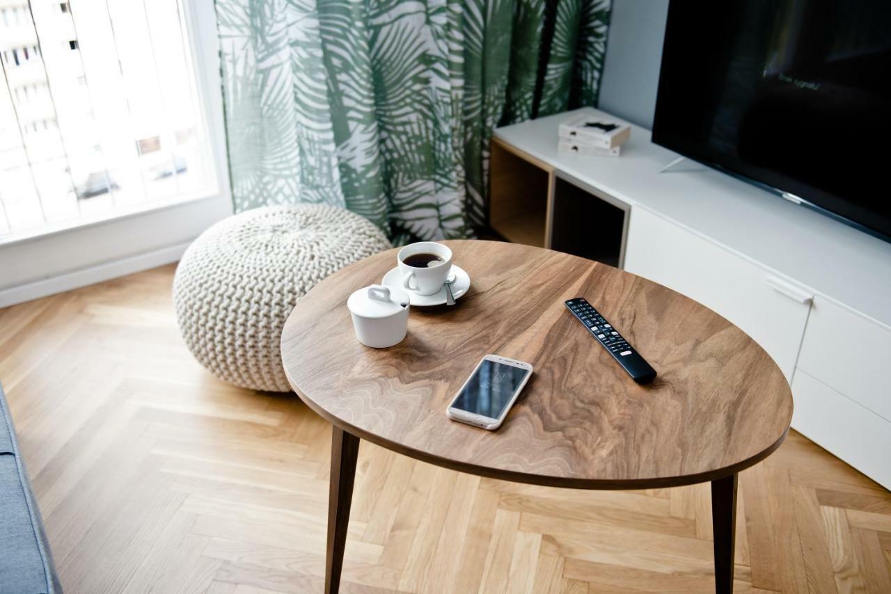 Апартаменты Apartament Chlodna Near To City Center Варшава Экстерьер фото