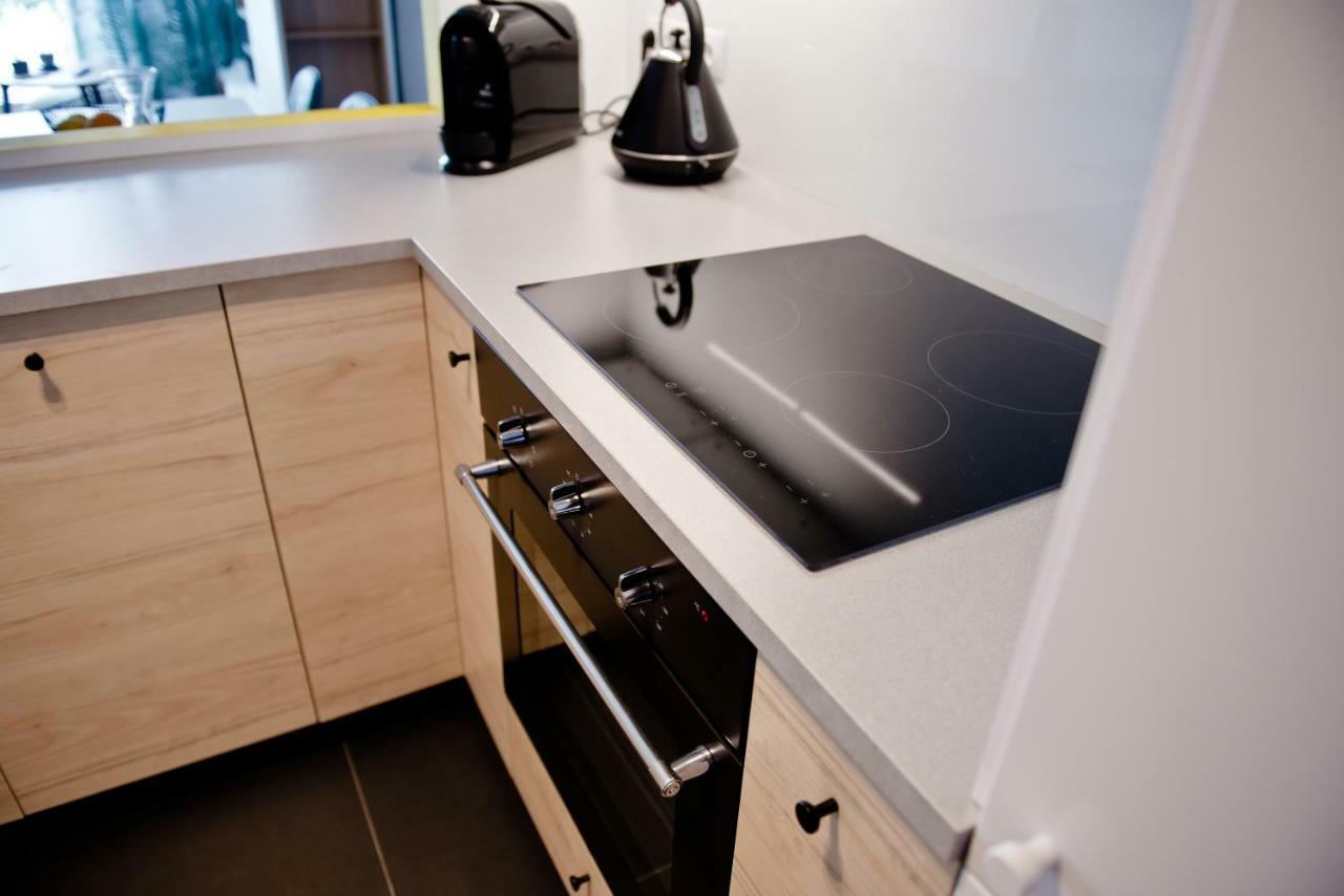 Апартаменты Apartament Chlodna Near To City Center Варшава Экстерьер фото